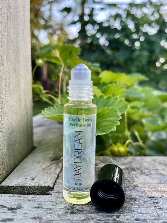 Daydream – Inspired by Cloud by Ariana Grande perfume roller